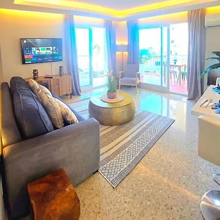 Seaview Retreat Center, With Pool And Amazing Views By Namaste Elite *