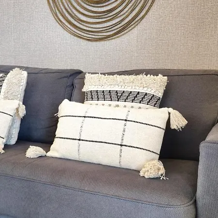 Seaview Retreat Center, With Pool And Amazing Views By Namaste Elite