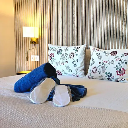 Seaview Retreat Center, With Pool And Amazing Views By Namaste Elite