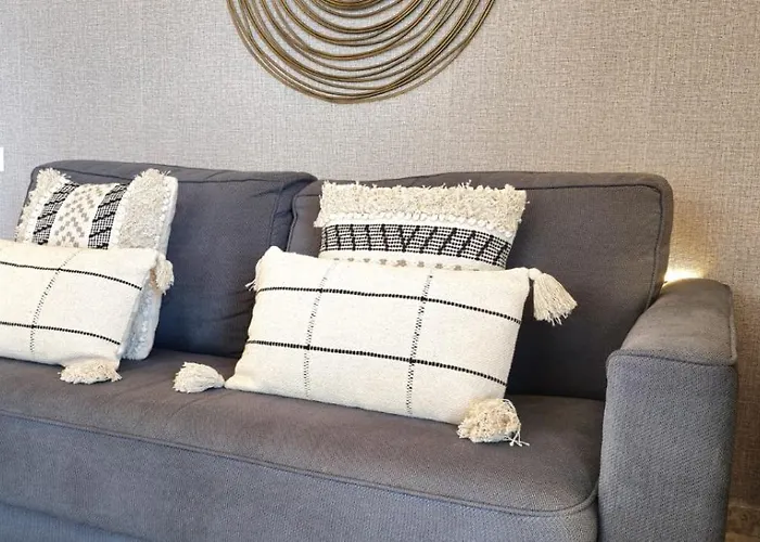 Seaview Retreat Center, With Pool And Amazing Views By Namaste Elite