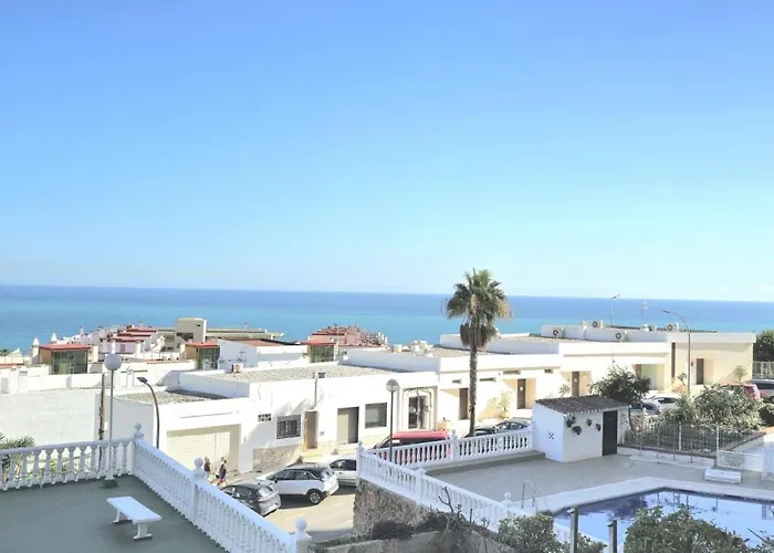 Apartment Seaview Retreat Center, With Pool And Amazing Views By Namaste Elite