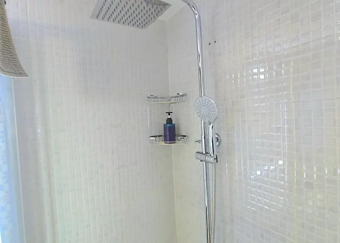 Seaview Retreat Center, With Pool And Amazing Views By Namaste Elite