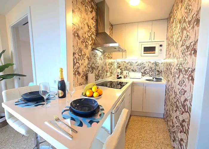 Seaview Retreat Center, With Pool And Amazing Views By Namaste Elite * Torremolinos